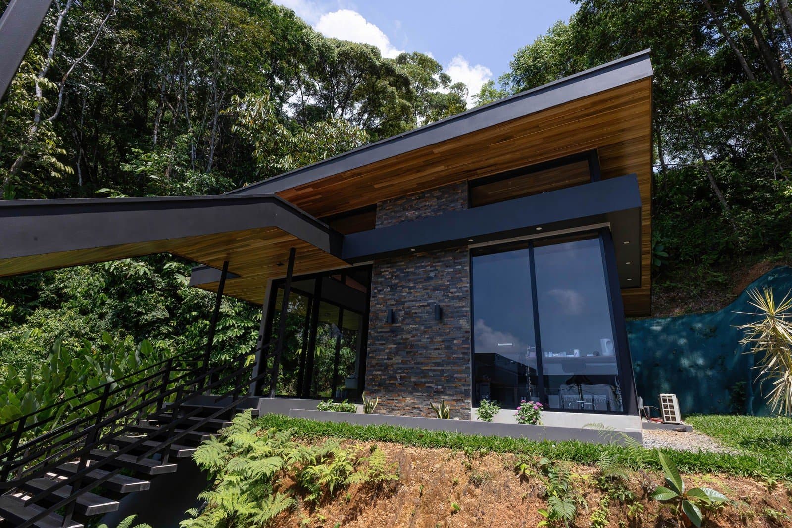 3 ACRES – 5 Bedroom Brand New Luxury Ocean View Home Located In Costa Verde Estates! photo 5