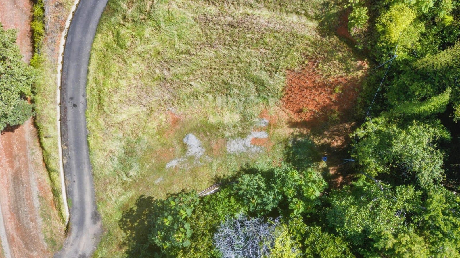 1.3 ACRES – Ocean Views! Legal Water, Public Road, Electricity, Fiber Optics, Lagunas de Baru Community, 15min to Dominical Beach! photo 3