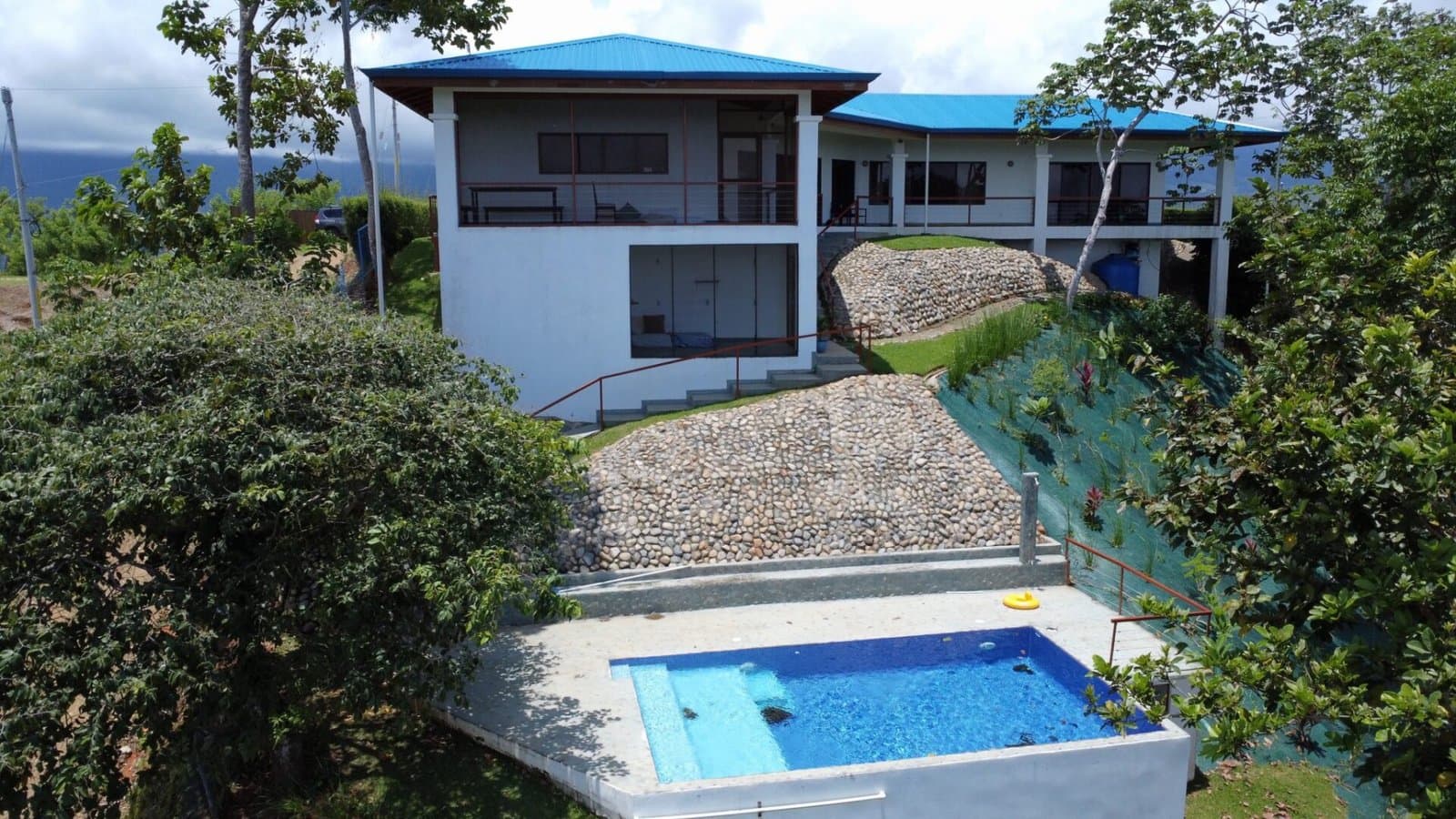 1.97 ACRES 3 Bedroom Home With Pool, 360 Degree Mountain And Ocean View! photo 2
