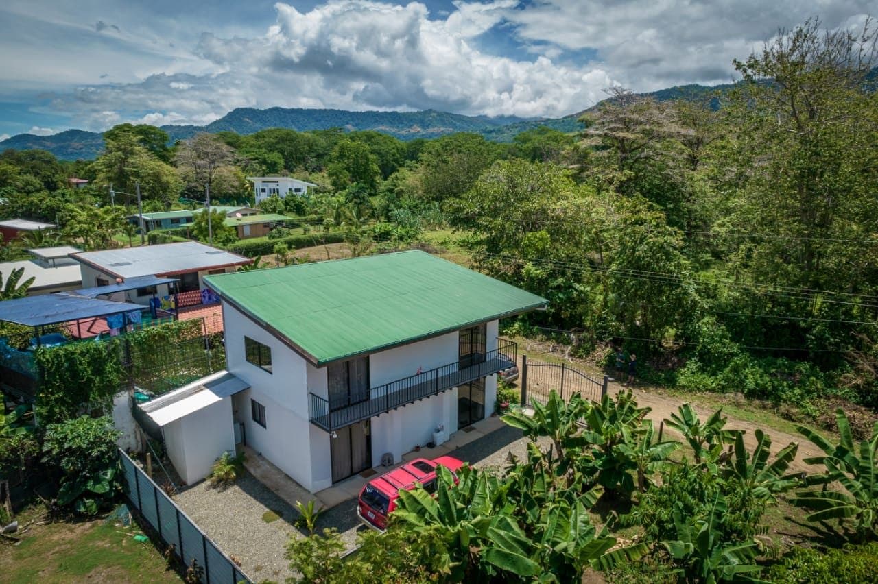 0.7 ACRES Two- 1 Bedroom Units, With Easy Access, Close To All The Amenities! photo 3