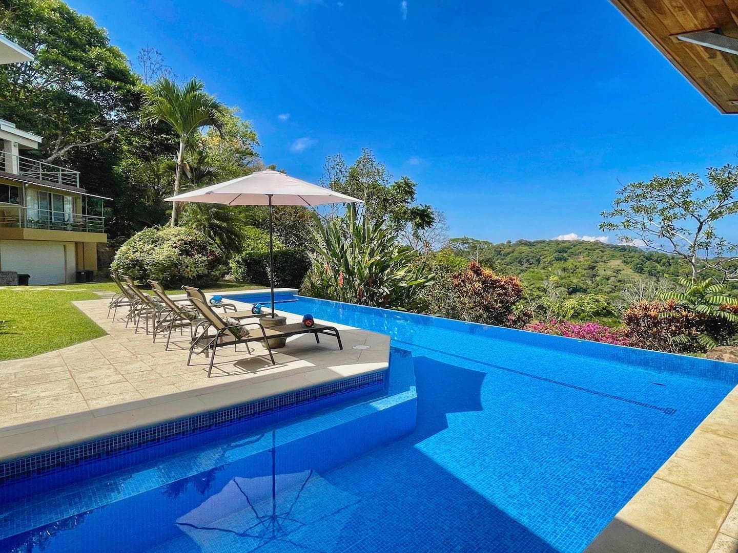 2.4 ACRES 3 Bedroom Main Home Plus 1 Bedroom Casita And Cabina, Luxury Ocean View Property, 15min to Dominical! property photo 5 in Costa Rica
