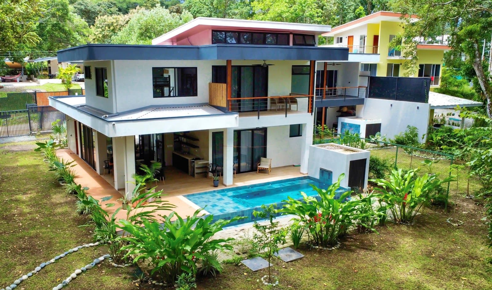 0.17 ACRES 3 Bedrooms, Brand New Luxury Home in Uvita, Minutes From Beaches and Services, Wooded Lot, Year Round Stream, Private And Fully Furnished, Ready to Move!