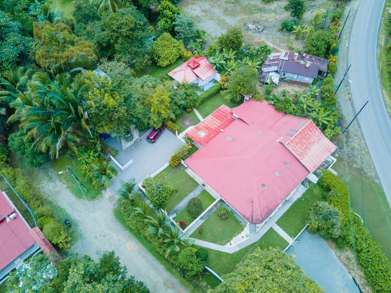 0.81 ACRES Turn-Key Riverside Business 3 Bedroom Home Near Dominical! photo 5