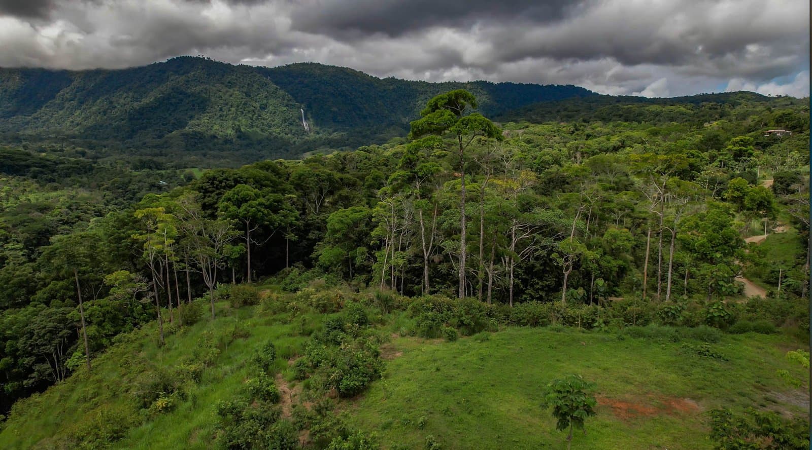 2.4 ACRES Lot With Waterfall Views And Incredible Mountain Views In A Unique, Nature-Connected Community!