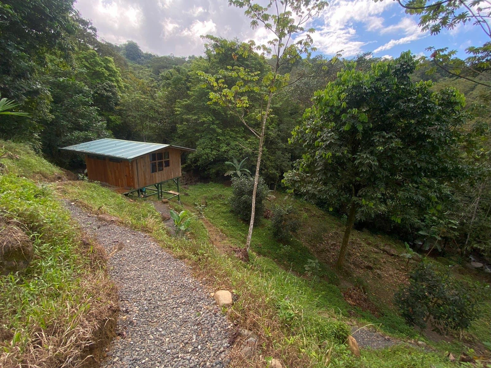 1.65 ACRES 3 Bedroom Tico Style House Plus 1-Bedroom Cabin by the River W Large Garden, Mountain Views And Room To Build More! photo 4