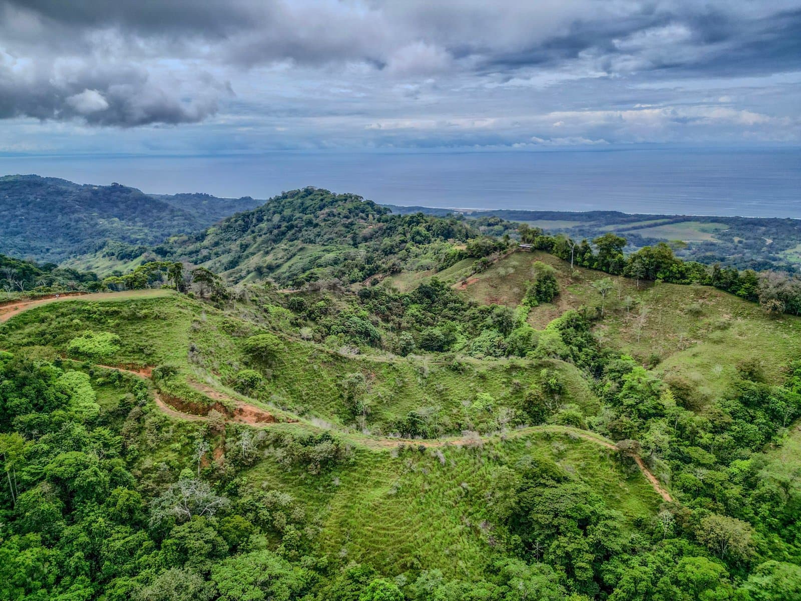 59.35 ACRES- Ocean And Mountain View Land, 6 Building Areas, Legal Water, Public Road, 20min From Beaches!