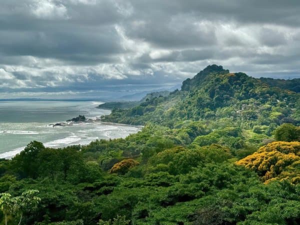 0.5 ACRES 5 Bedroom Luxury Home With Infinity Pool And The Most Incredible Ocean Views! property photo 2 in Costa Rica