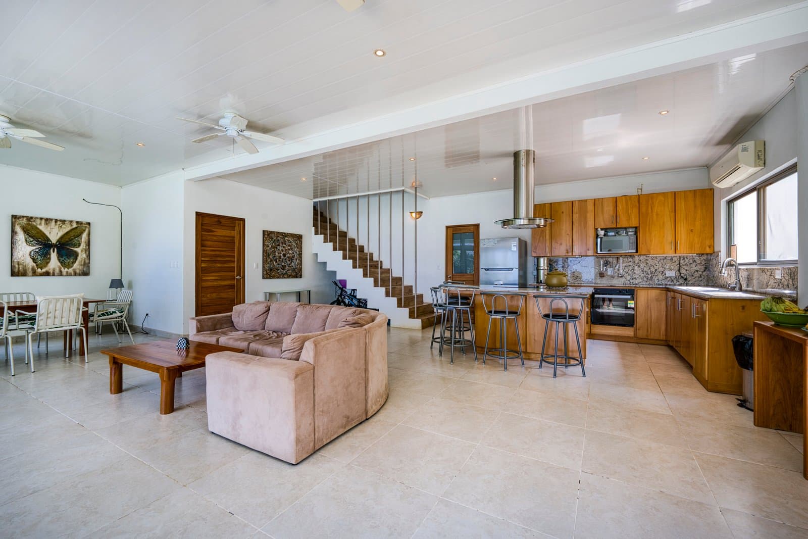 12.25 ACRES 3 Bedroom 2 Story Ocean View Home 10 Min To The Beach! photo 5