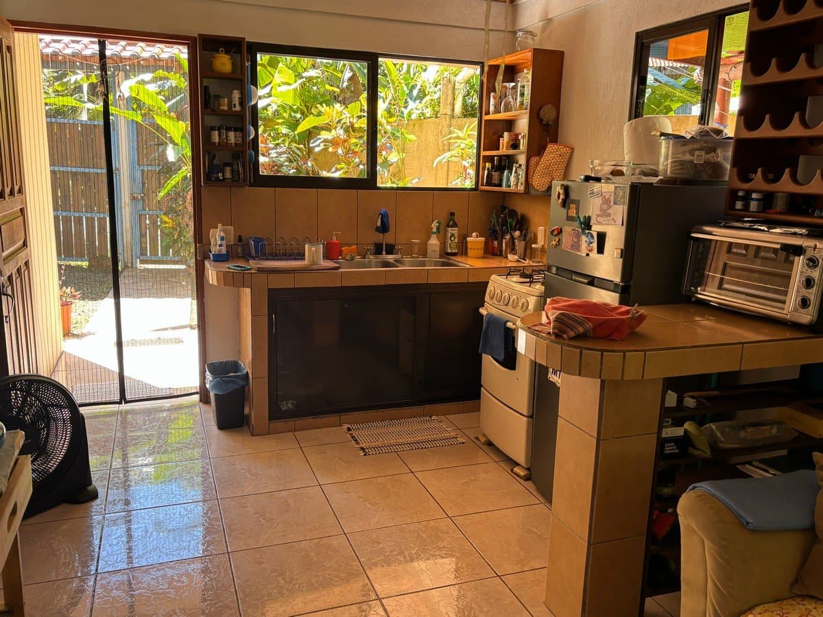 .079 Acres 2 Bedroom Secure & Private Walk To River Home With Dip Pool! photo 5