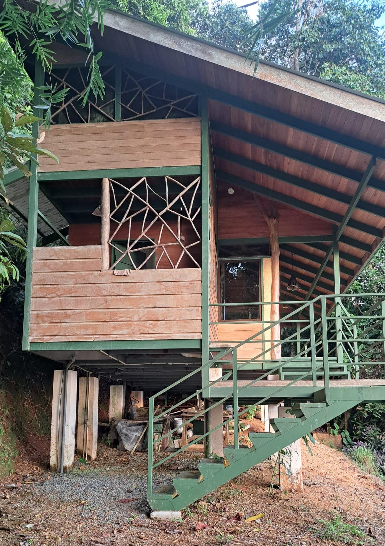 1.34 ACRES Private Breathtaking Ocean-View Property With Two Homes on One Serene Parcel! photo 4