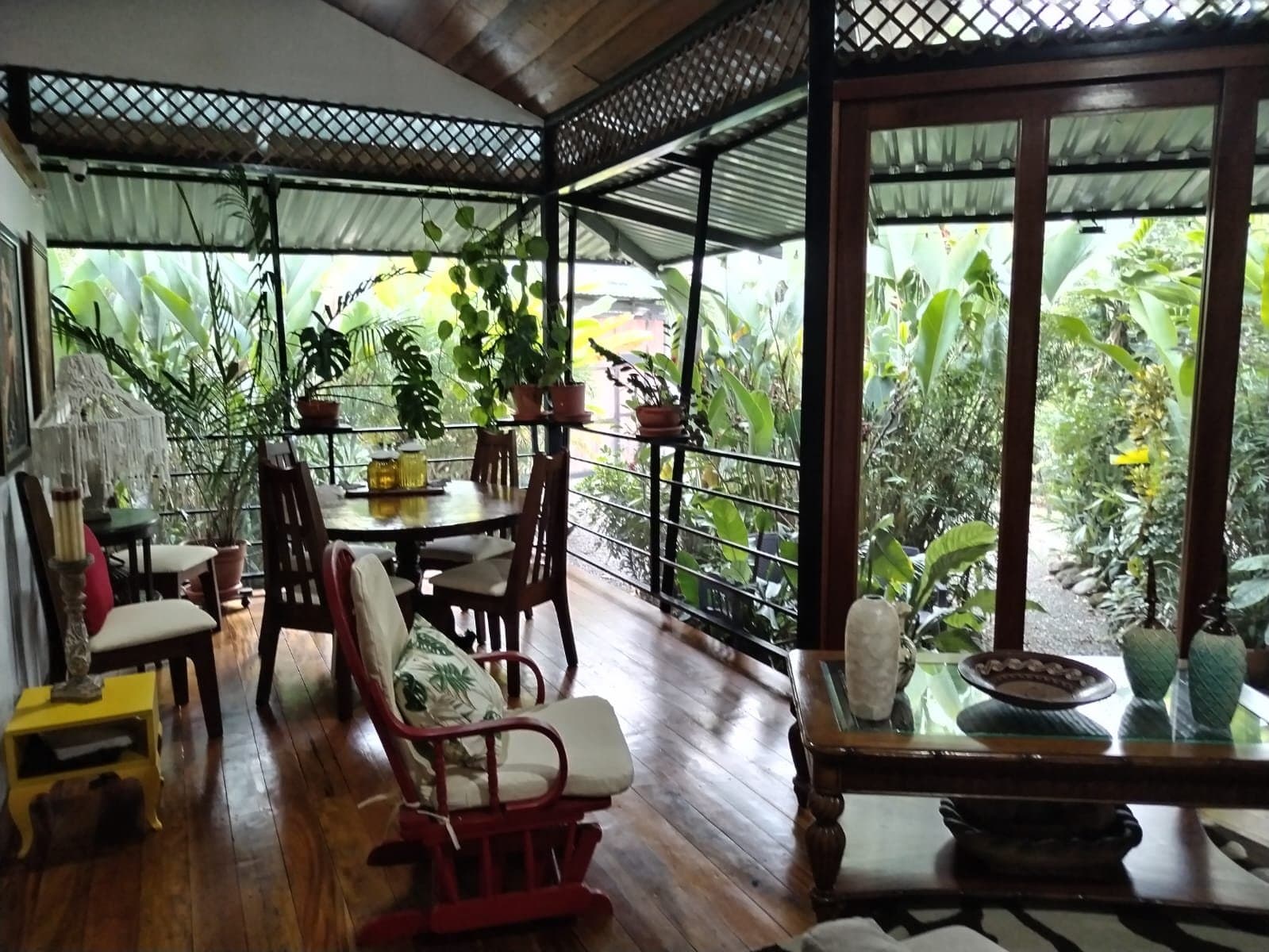 0.09 ACRES 3 Bedroom Beautiful Balinese Style Home Walking Distance To The Beach! in Uvita, Puntarenas, Costa Rica
