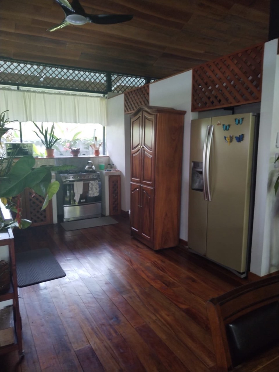 0.09 ACRES 3 Bedroom Beautiful Balinese Style Home Walking Distance To The Beach! property photo 5 in Costa Rica
