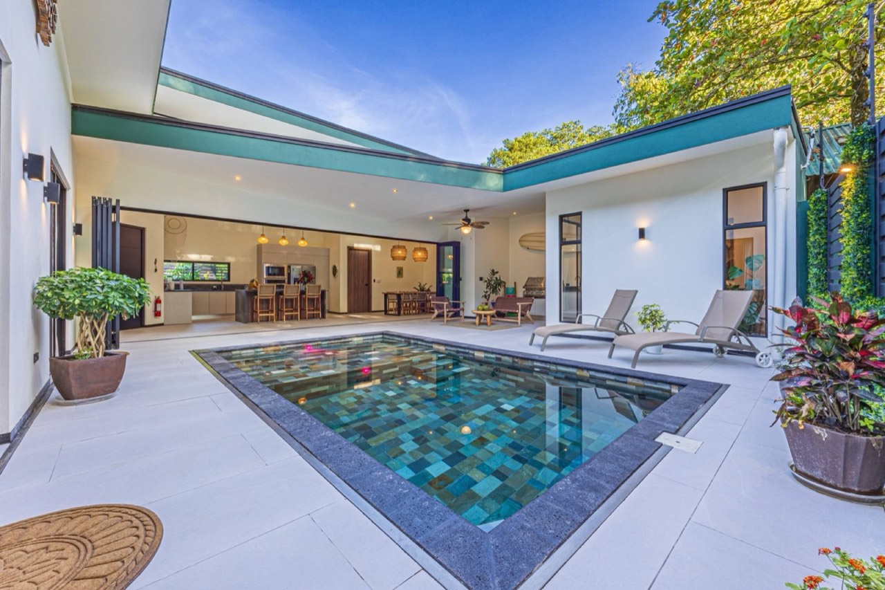 0.1 Acres 3 Bedroom Amazing Town House 2 Minutes Walking Distance From The Beach in Uvita, Puntarenas, Costa Rica