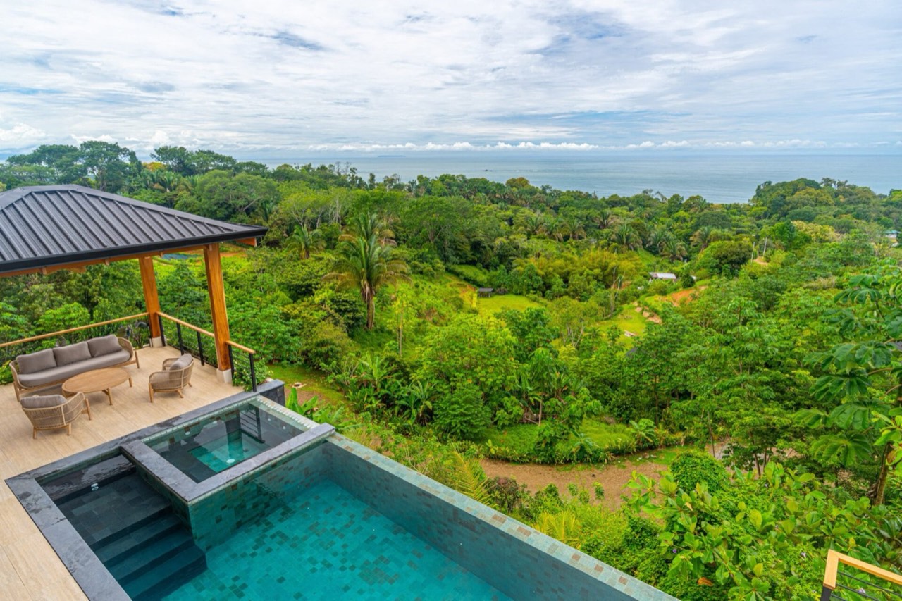 1.35 ACRES 4 Bedroom Luxury Newly Build Villa With Ocean View And Infinity Pool! property photo 4 in Costa Rica