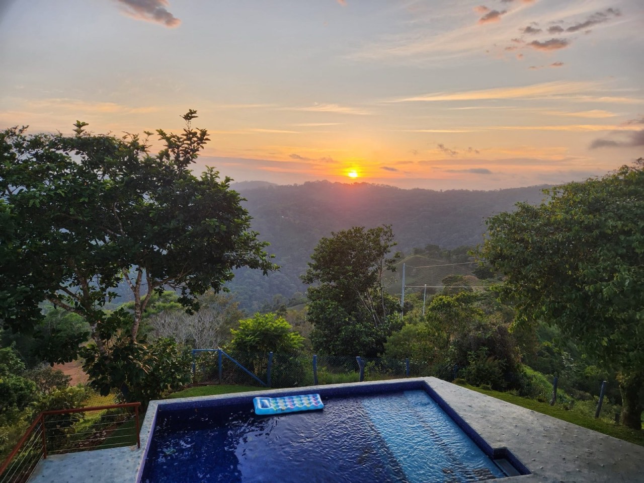 1.97 ACRES 3 Bedroom Home With Pool, 360 Degree Mountain And Ocean View! property photo 3 in Costa Rica