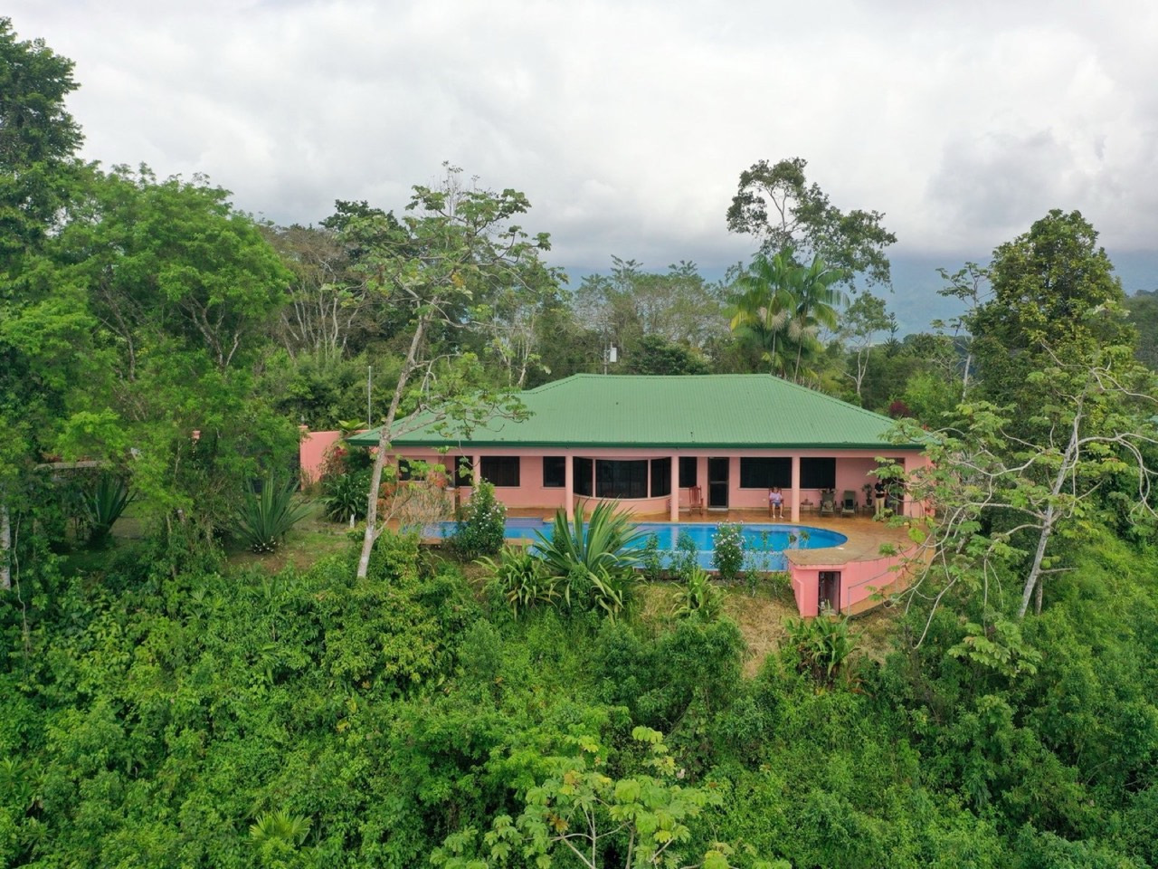 5.2 ACRES 2 Bedroom Home With 60 Ft Infinity Lap Pool, 1 Bedroom Guest House, Fabulous Ocean View, Mature Fruit Trees! property photo 4 in Costa Rica