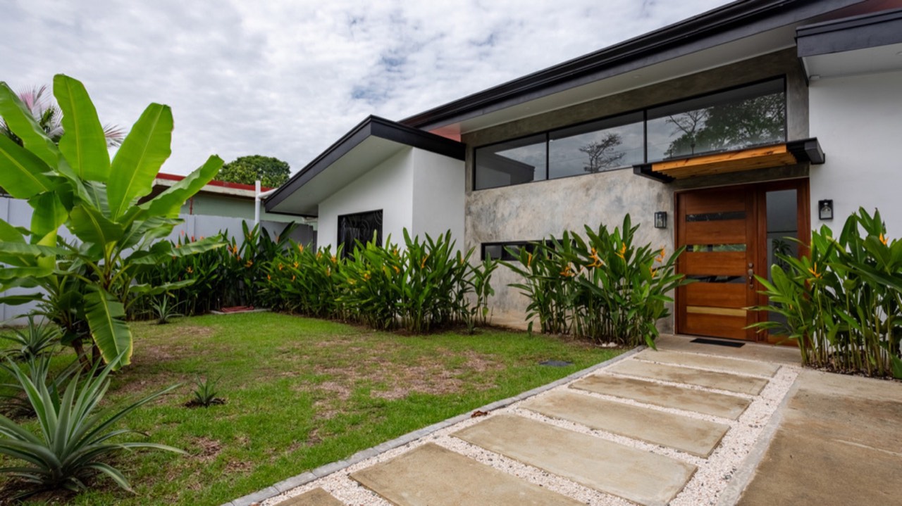 Beautiful 3 Bedroom 2 Bath Home in Uvita Costa Rica property photo 3 in Costa Rica