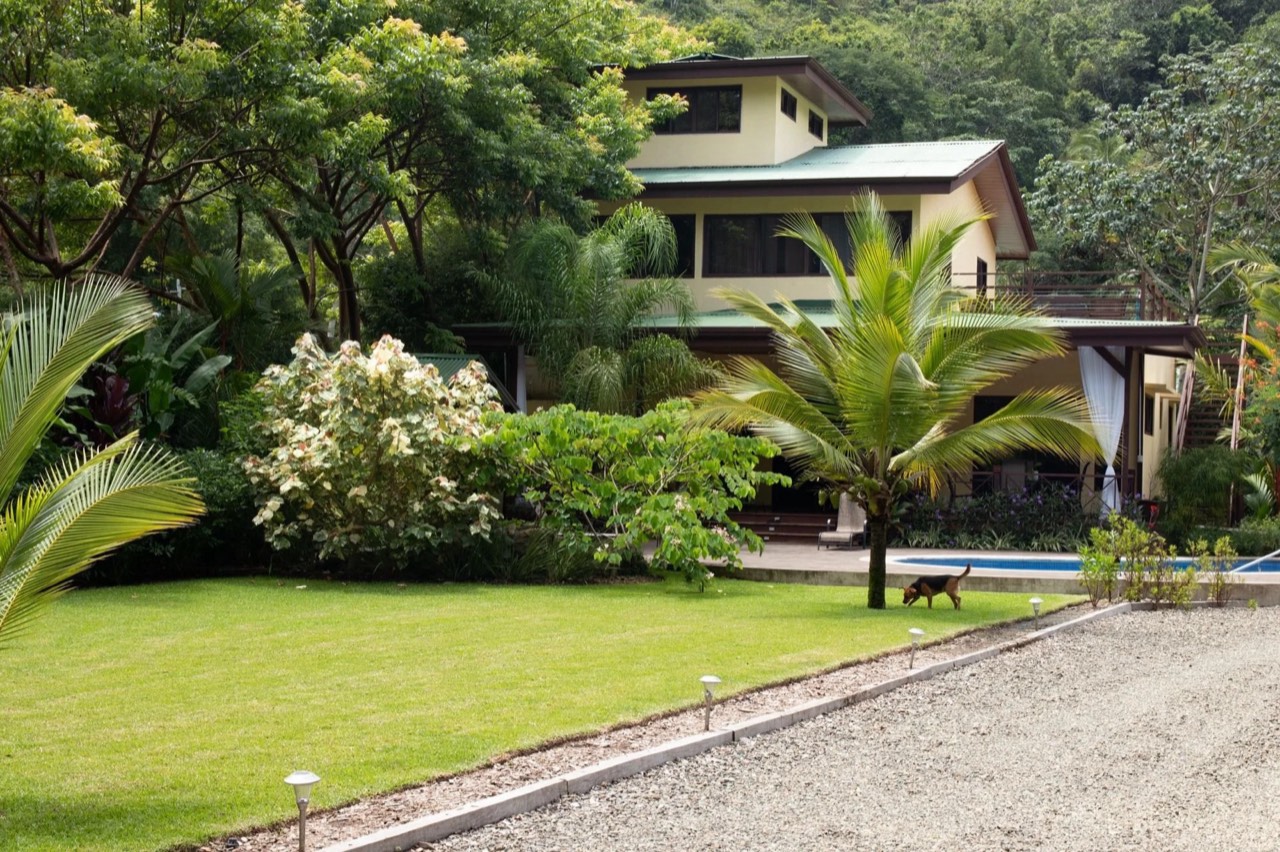 $569,000 - 0.50 Acres - Casa Amarilla, 5 Bedroom House, River Road, Dominical! in Dominical, Puntarenas, Costa Rica