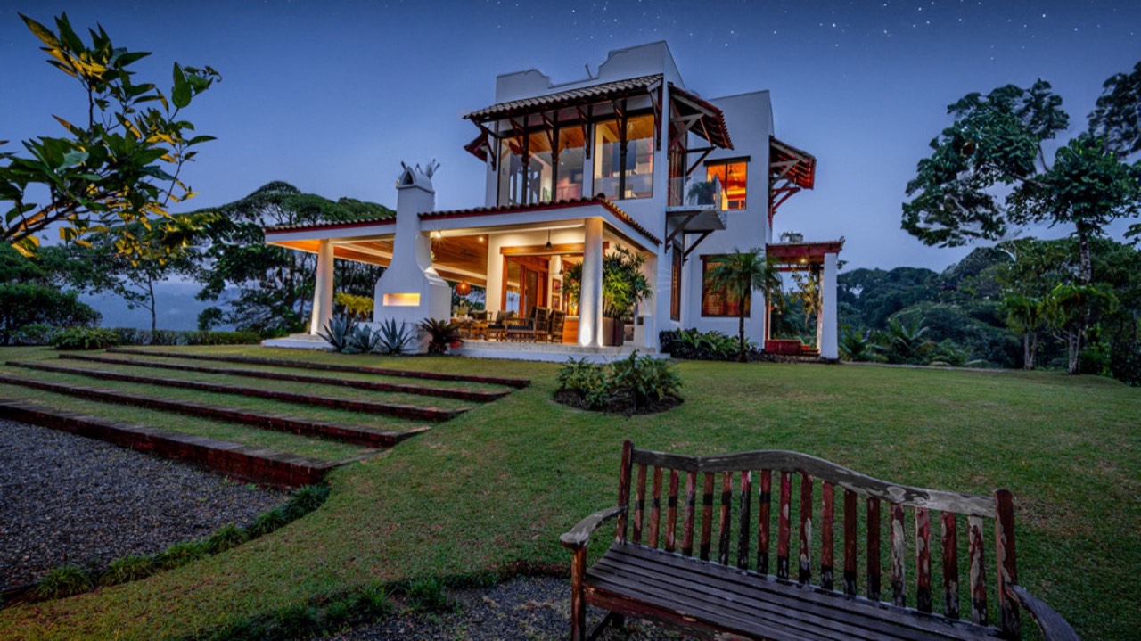 Custom Built Home in Dominical with 2 Building Sites in Costa Verde Estates in Dominical, Puntarenas, Costa Rica