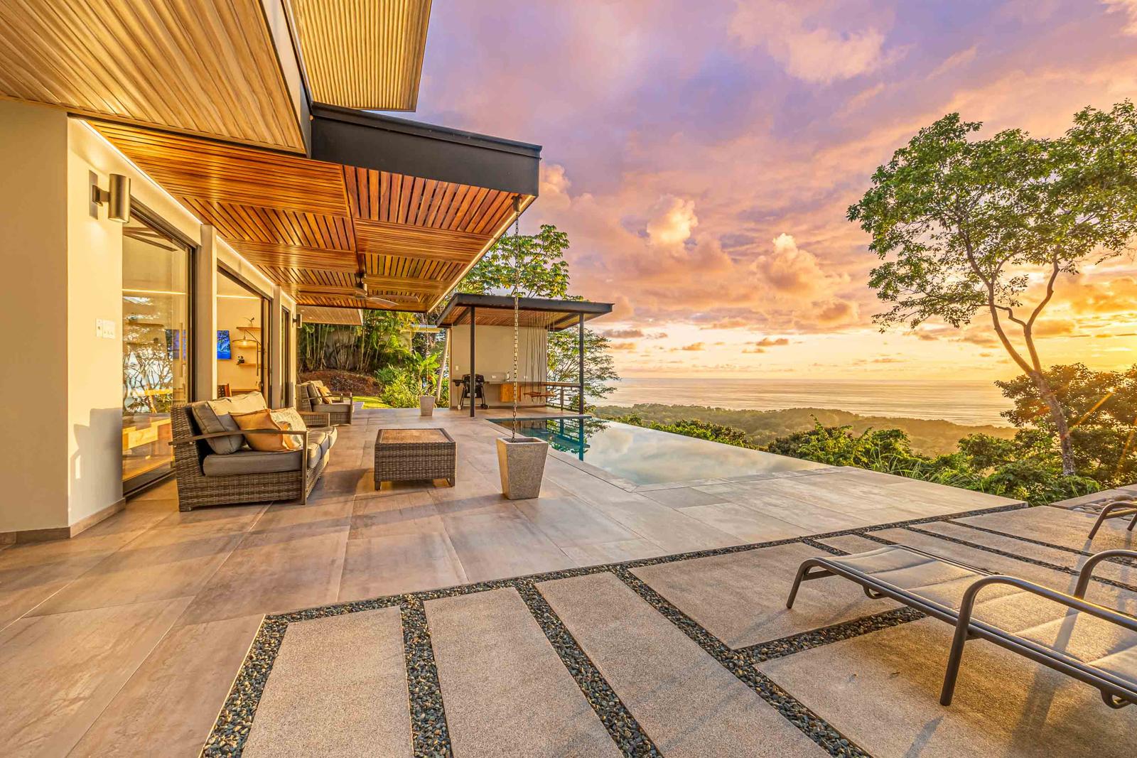 Exclusive Luxury Villa with Infinity Pool property photo 3 in Costa Rica