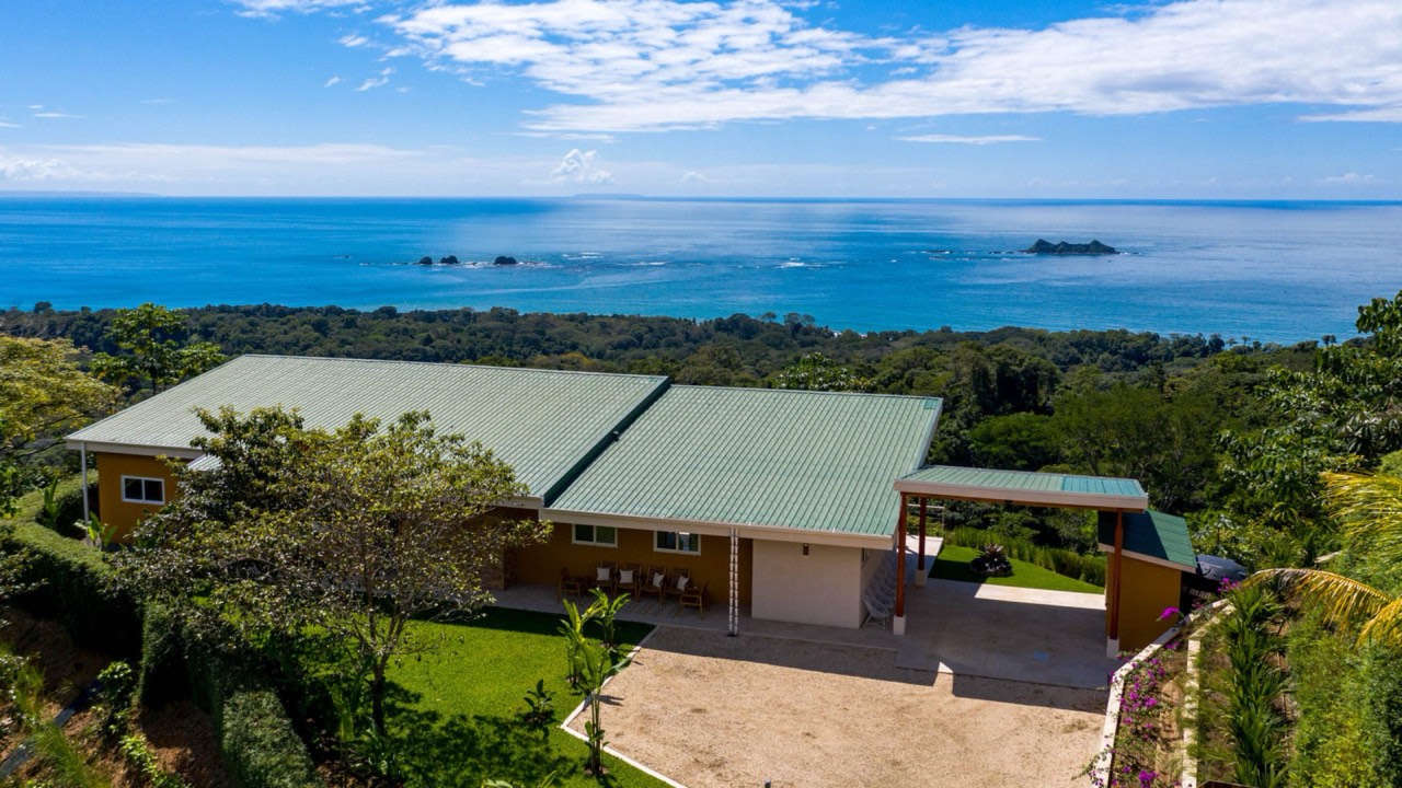 Luxury Home By The Beach Overlooking The Islands At Bahia Ballena property photo 3 in Costa Rica