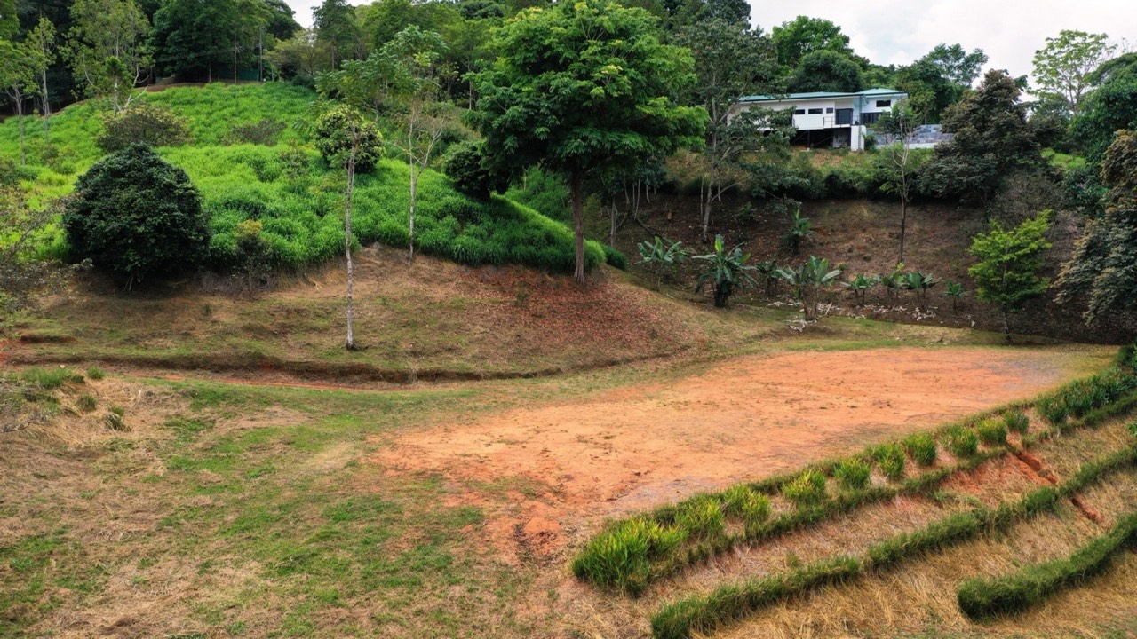Dominical Mountain Farming Property in Dominical, Puntarenas, Costa Rica