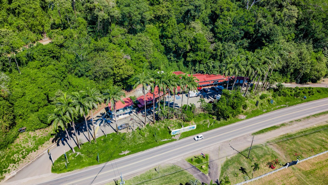 Prime Commercial Plaza for Sale in Dominical property photo 2 in Costa Rica