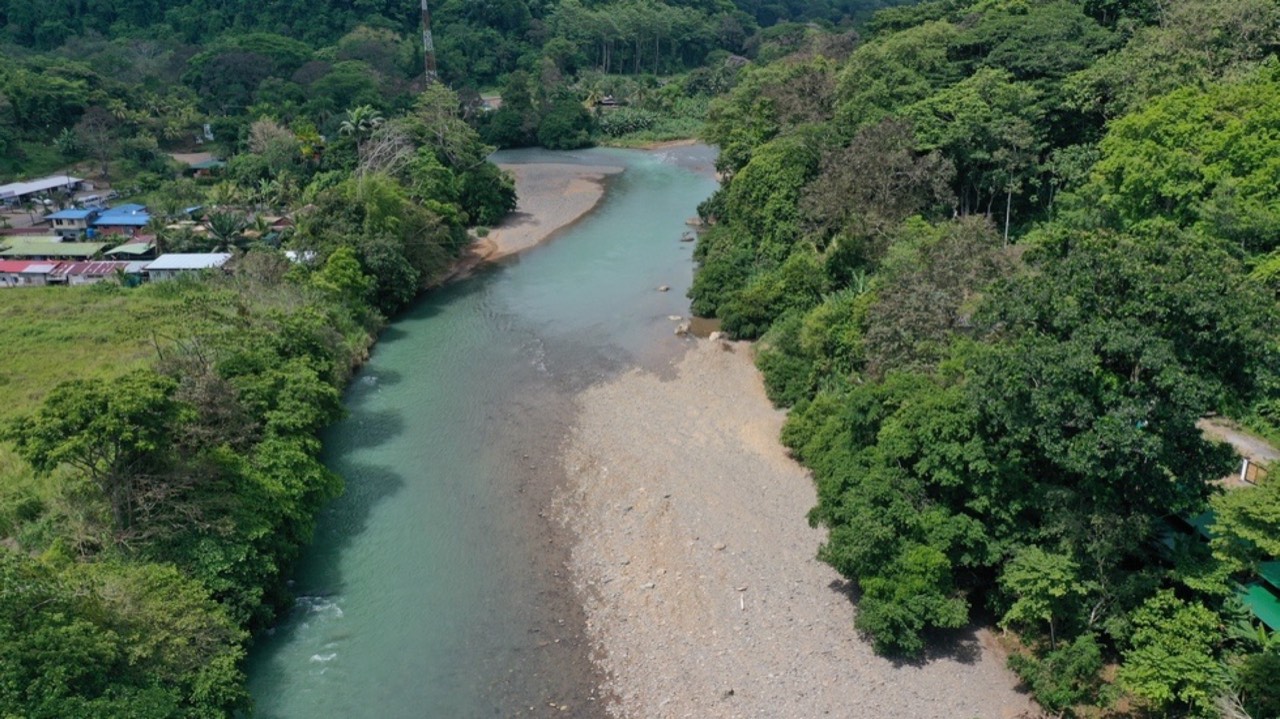 Riverfront Oasis on the Barú River Dominical property photo 4 in Costa Rica