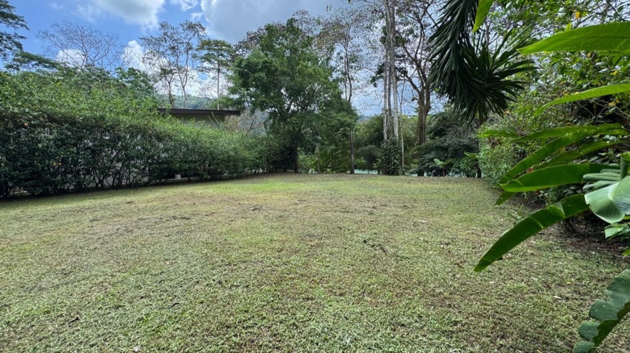 Riverfront Oasis on the Barú River Dominical property photo 5 in Costa Rica