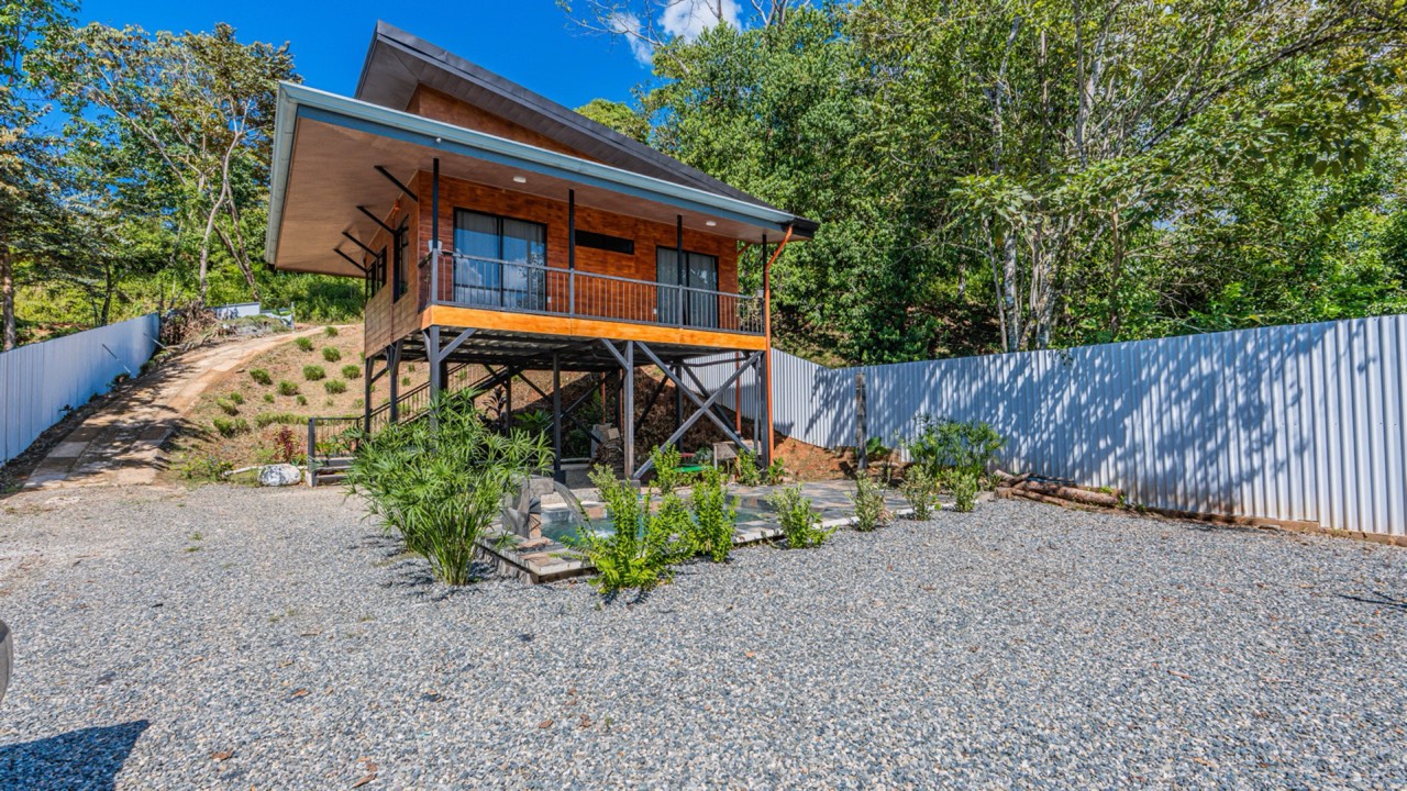 Turnkey Home in Ojochal with Expansion Potential and Mountain Views in Ojochal, Puntarenas, Costa Rica