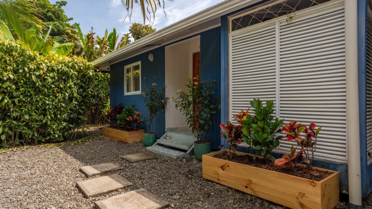 Uvita Beach Bungalow Walking Distance to the National Park property photo 4 in Costa Rica