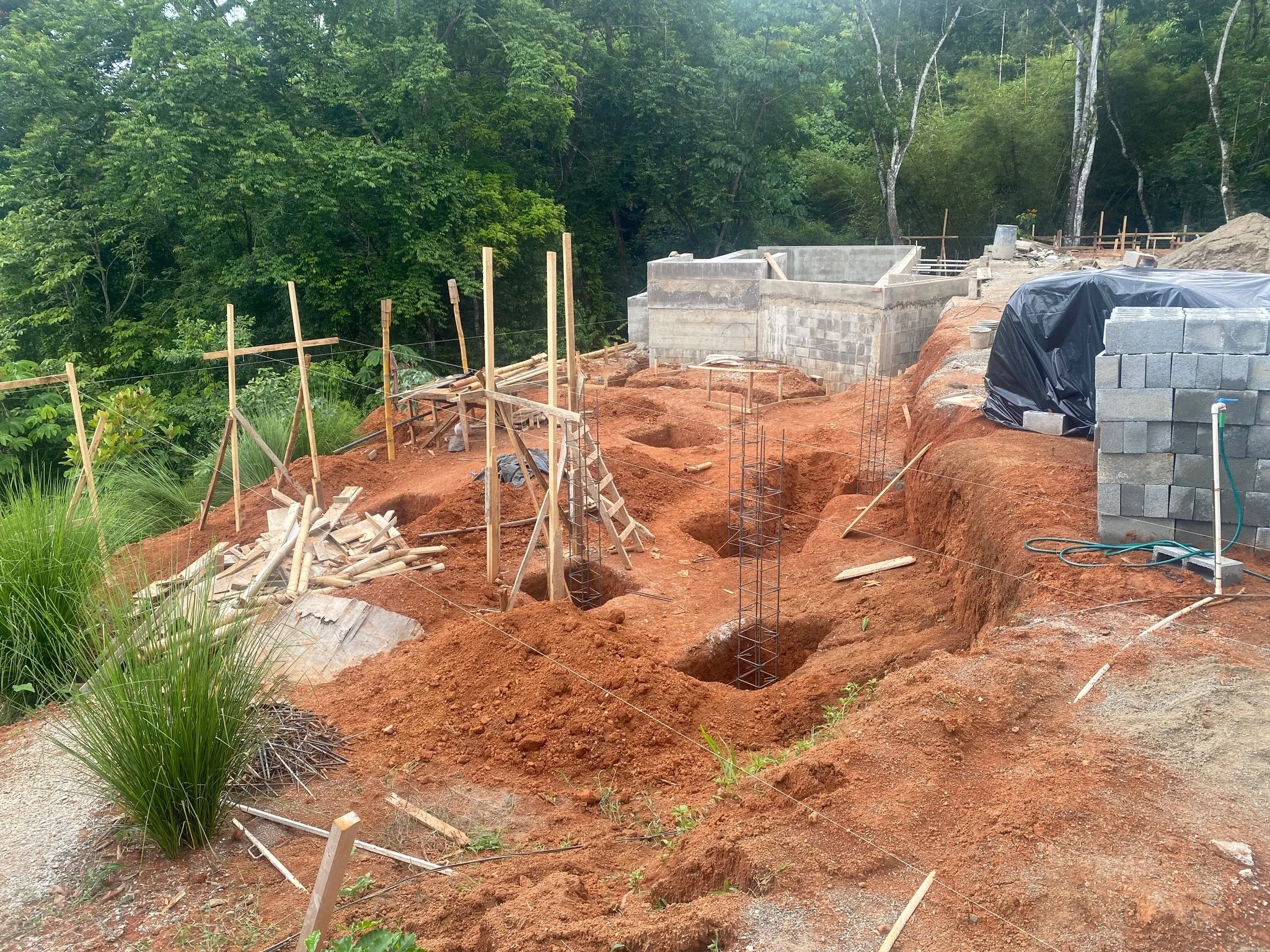Concrete support columns and mechanical room construction, photo 5