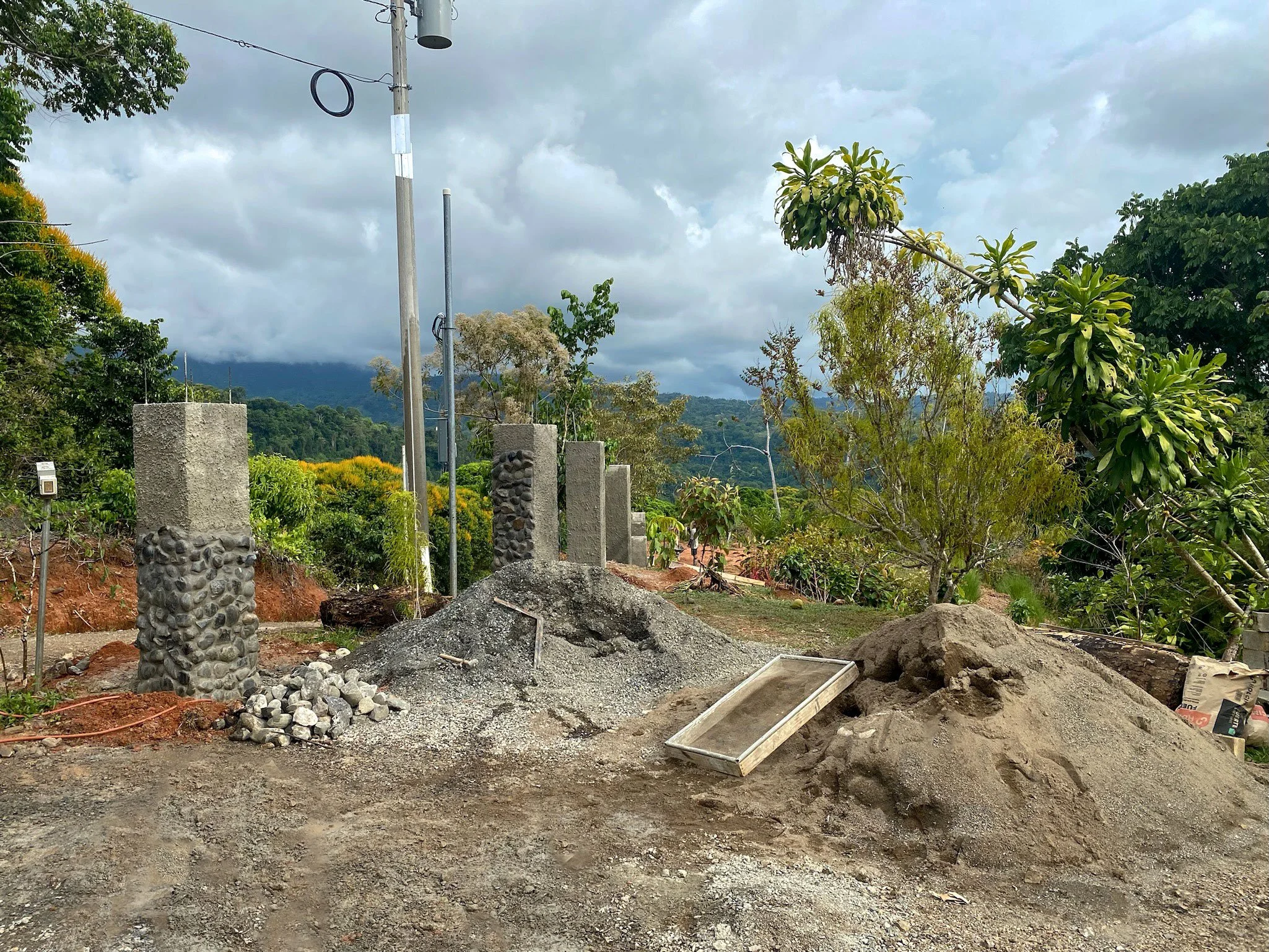 Decorative Stone Column Fence, photo 9