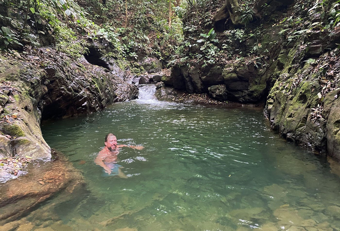Hiking trails cut through the jungle to access swimming areas –Finca Magnolia, photo 6